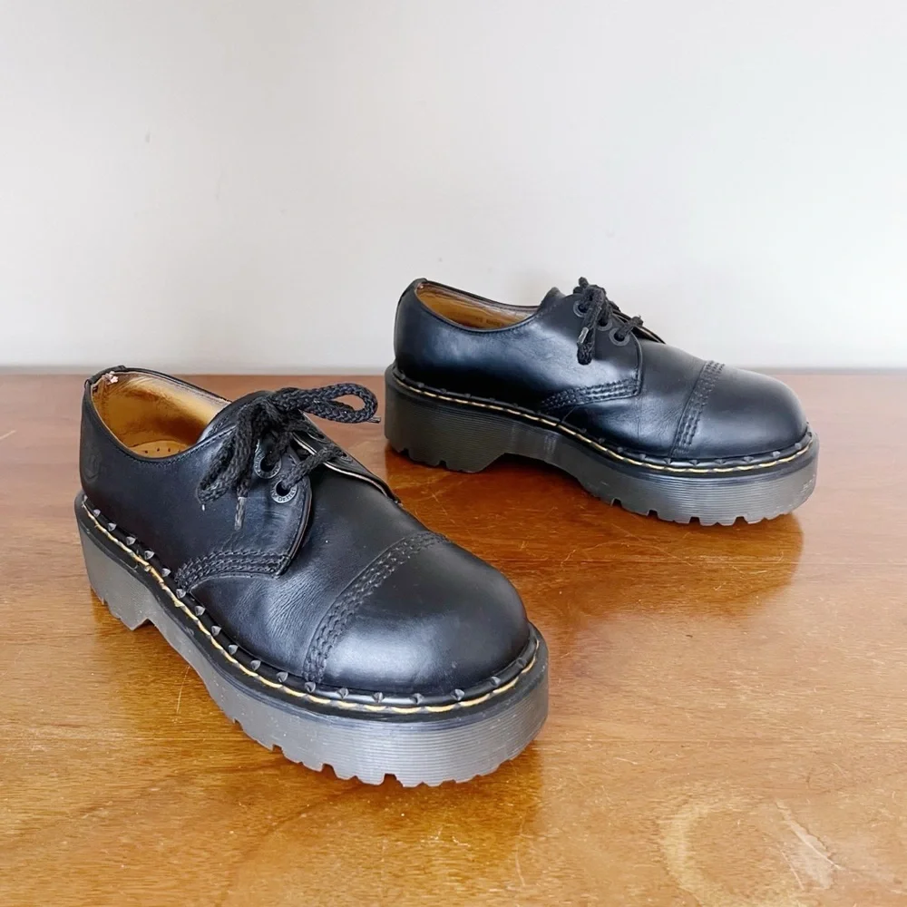 Dr Martens • vintage 8266 black leather platform shoes oxford chunky sole MIE